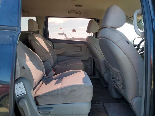 2015 KIA SEDONA L - Low level