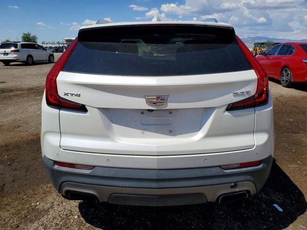 2019 CADILLAC XT4 Premium Luxury