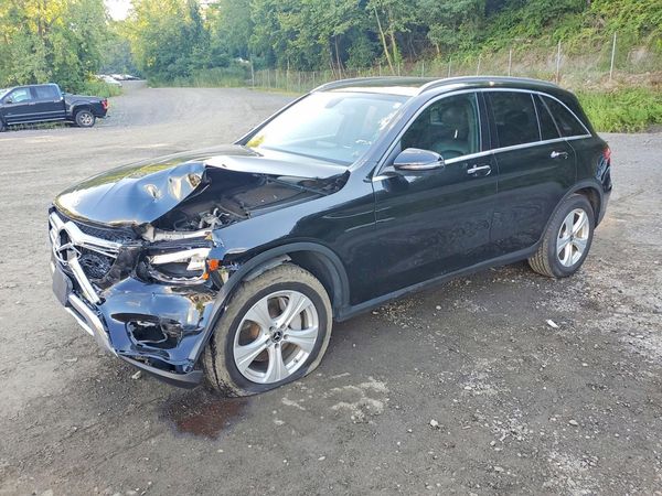 2018 MERCEDES-BENZ GLC GLC 300-4M
