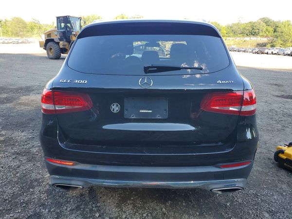 2018 MERCEDES-BENZ GLC GLC 300-4M