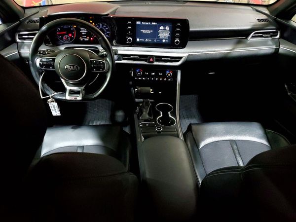 2021 KIA K5 GT-Line