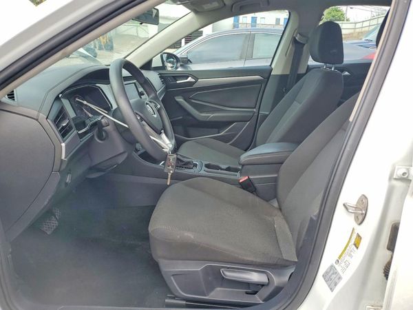 2019 VOLKSWAGEN JETTA S, SE, R-Line — DENT