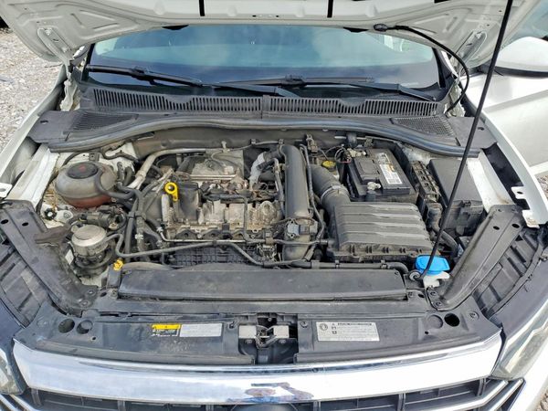 2019 VOLKSWAGEN JETTA S, SE, R-Line — Engine bay
