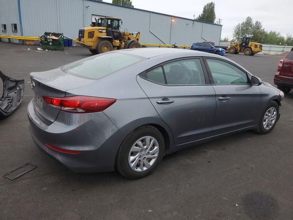 2018 HYUNDAI ELANTRA SE
