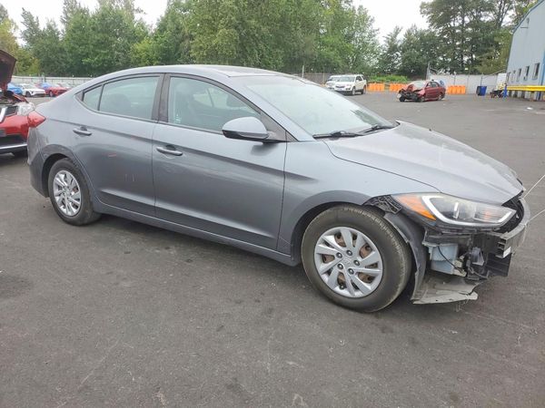 2018 HYUNDAI ELANTRA SE