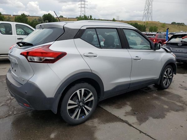 2020 NISSAN KICKS