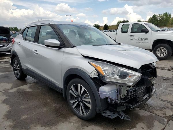 2020 NISSAN KICKS