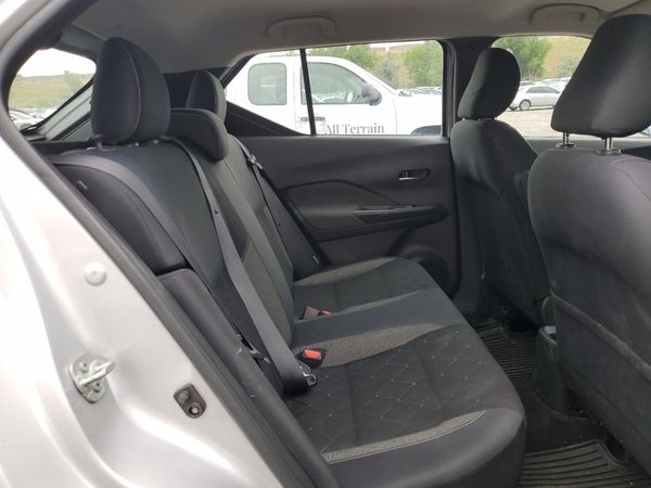 2020 NISSAN KICKS