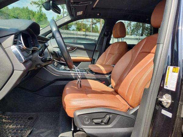 2021 AUDI Q7 quattro Premium