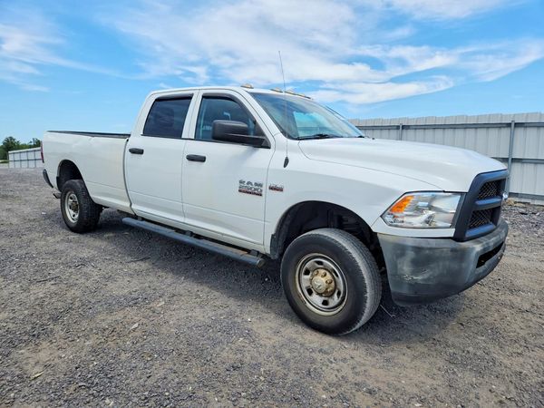 2017 RAM 2500 ST CREW CAB 4X4