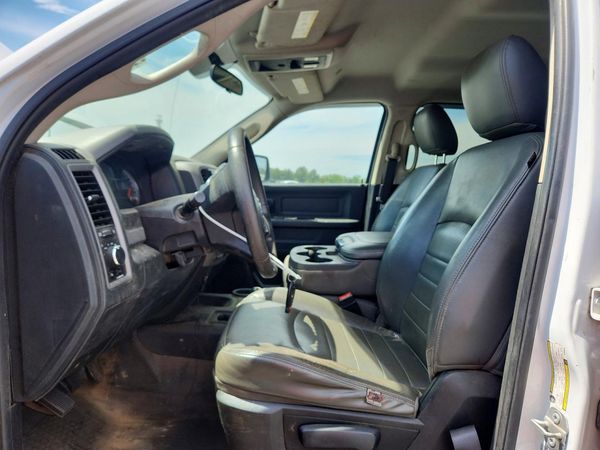 2017 RAM 2500 ST CREW CAB 4X4