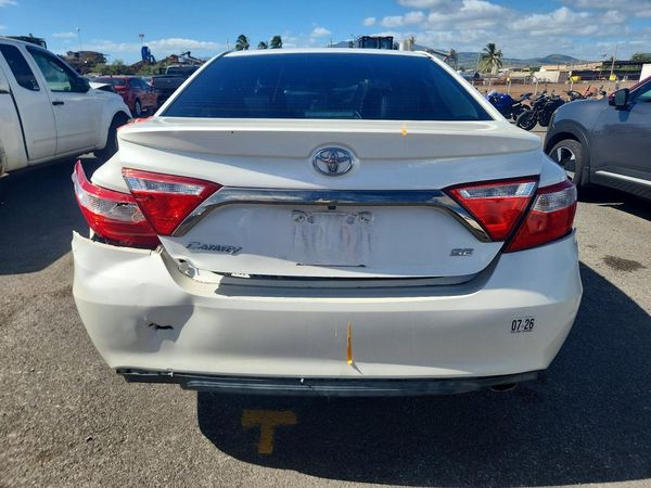 2015 TOYOTA CAMRY