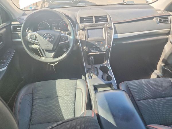 2015 TOYOTA CAMRY