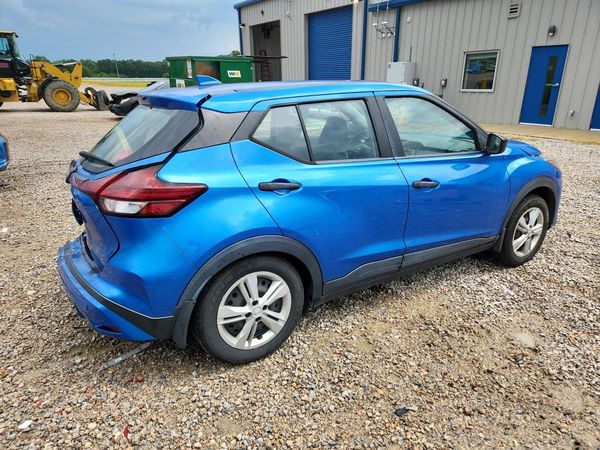 2023 NISSAN KICKS