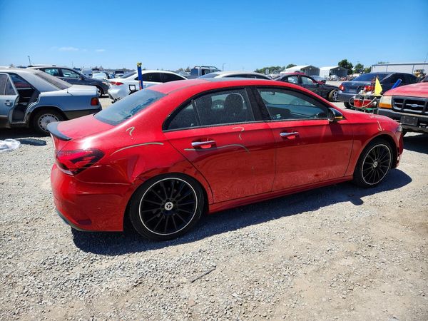2019 MERCEDES-BENZ A A220