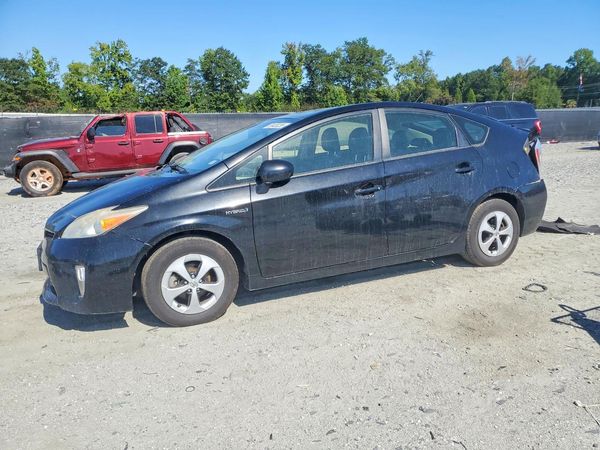 2014 TOYOTA PRIUS