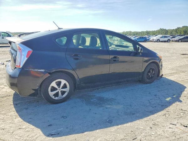 2014 TOYOTA PRIUS