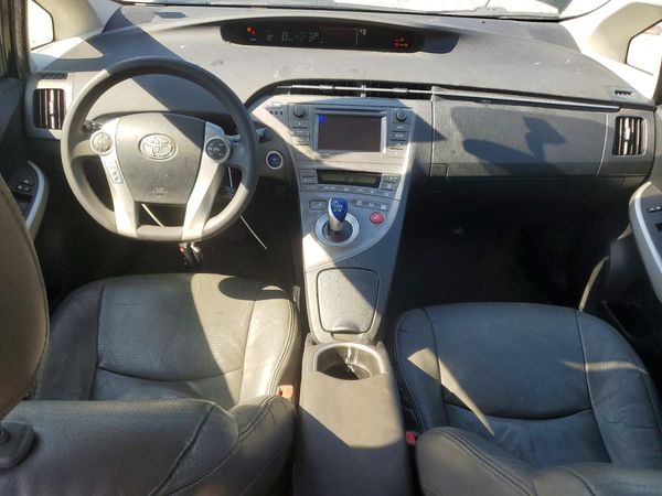 2014 TOYOTA PRIUS