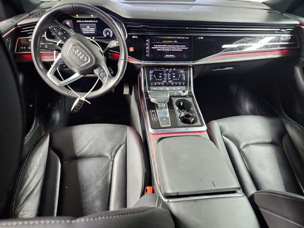 2019 AUDI Q8