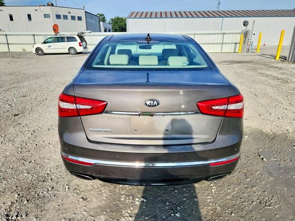 2015 KIA CADENZA