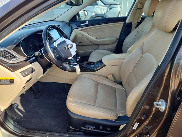 2015 KIA CADENZA