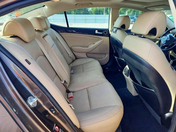 2015 KIA CADENZA