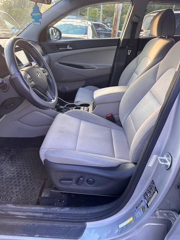 2018 HYUNDAI TUCSON