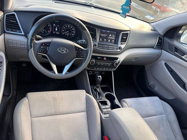 2018 HYUNDAI TUCSON