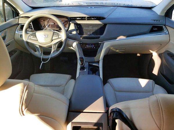 2017 CADILLAC XT5 Luxury — CKPT