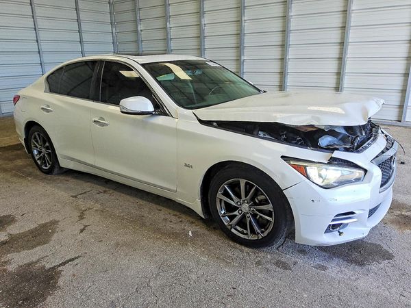 2017 INFINITI Q50 — Passenger 3/4