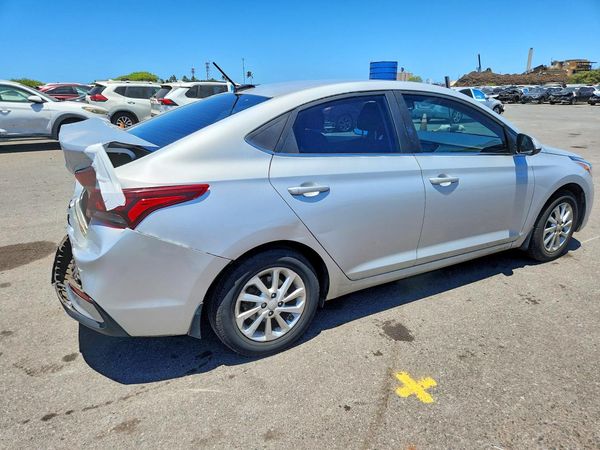 2019 HYUNDAI ACCENT SE and SEL