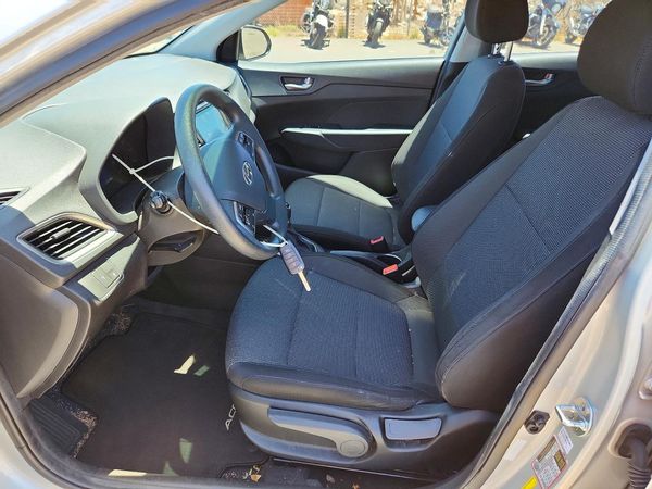 2019 HYUNDAI ACCENT SE and SEL