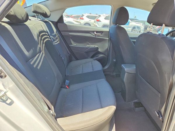 2019 HYUNDAI ACCENT SE and SEL