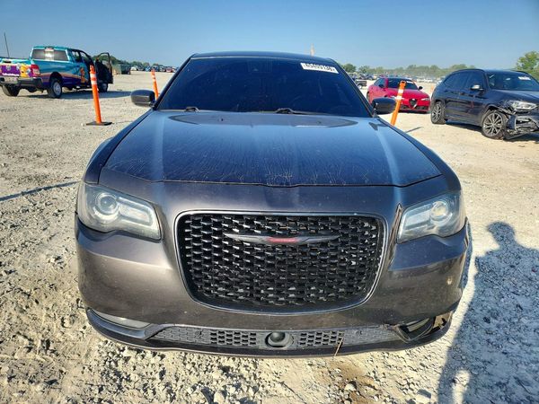 2015 CHRYSLER 300