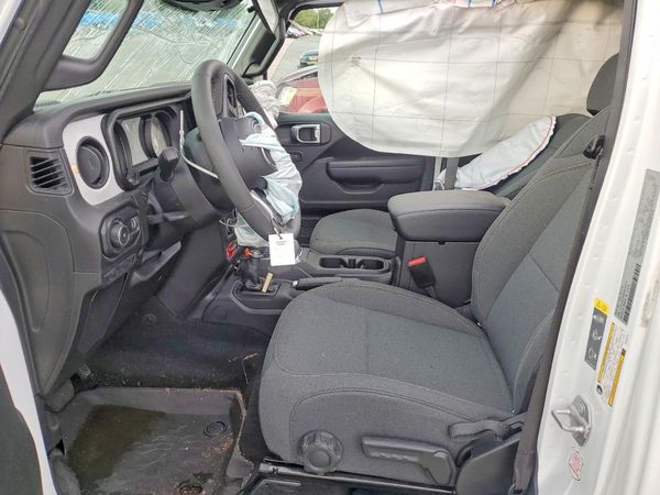 2025 JEEP WRANGLER 4-DOOR SPORT — DENT