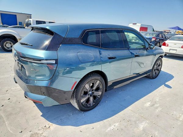 2024 BMW IX