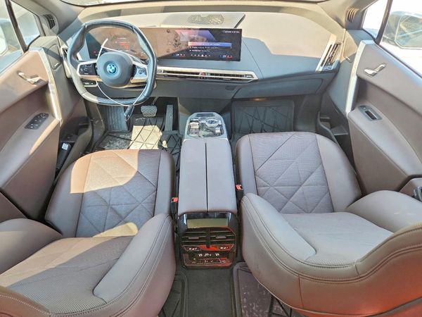 2024 BMW IX