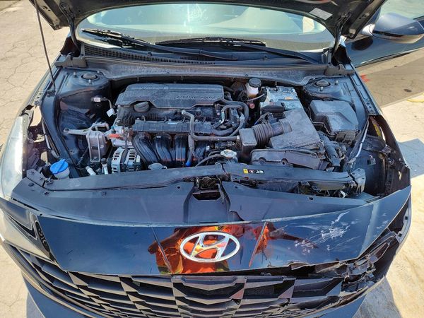 2021 HYUNDAI ELANTRA SEL w/ Convenience Pkg