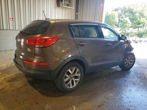 2015 KIA SPORTAGE GL - Middle-low