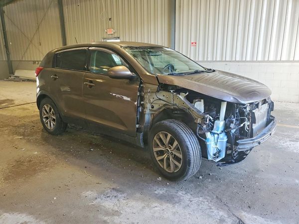 2015 KIA SPORTAGE GL - Middle-low