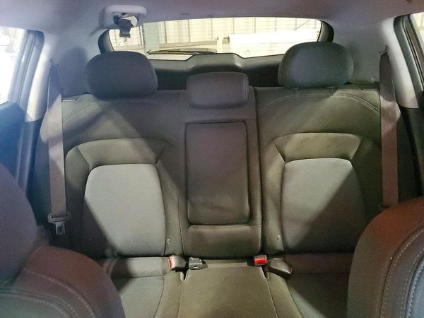 2015 KIA SPORTAGE GL - Middle-low
