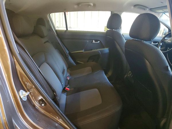 2015 KIA SPORTAGE GL - Middle-low