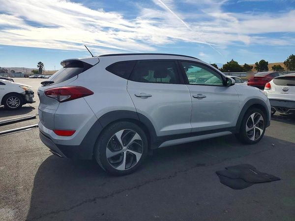 2017 HYUNDAI TUCSON
