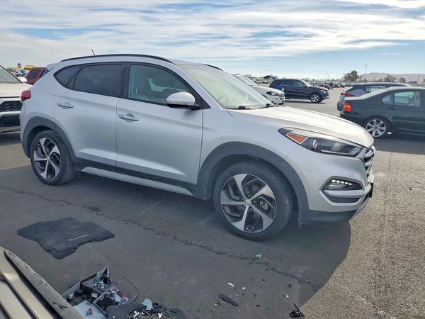 2017 HYUNDAI TUCSON