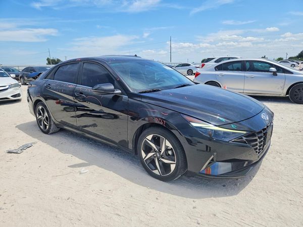 2022 HYUNDAI ELANTRA Limited