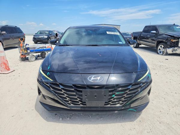 2022 HYUNDAI ELANTRA Limited