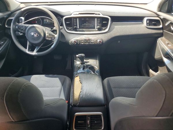 2018 KIA SORENTO L, LX