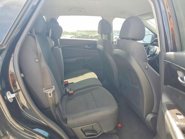2018 KIA SORENTO L, LX