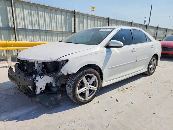 2013 TOYOTA CAMRY