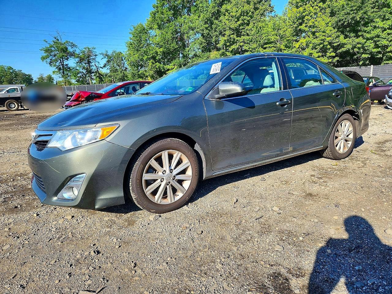 2014 TOYOTA CAMRY